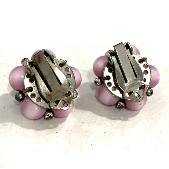 Vintage Mid Century Clip On Earrings purple ombre crystal beaded round clusters - Picture 3 of 7